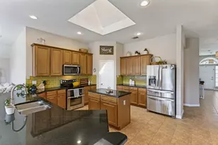 720 Date Ct, Burleson, TX 76028 - Photo 11