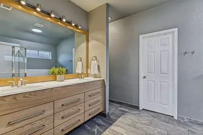 720 Date Court, Burleson, TX 76028 - Photo 23