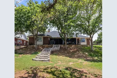 3921 Buena Vista Circle, Granbury, TX 76049 - Photo 9