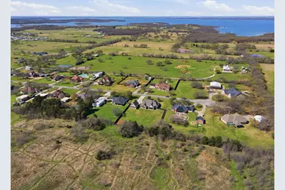 1201 Parkway Lane, Pilot Point, TX 76258 - Photo 39