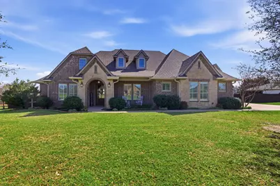 1201 Parkway Lane, Pilot Point, TX 76258 - Photo 3