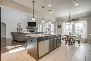 2747 Elmwood Dr, Burleson, TX 76028 - Photo 19