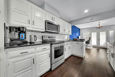 9612 Park Highlands Drive, Dallas, TX 75238 - Photo 11