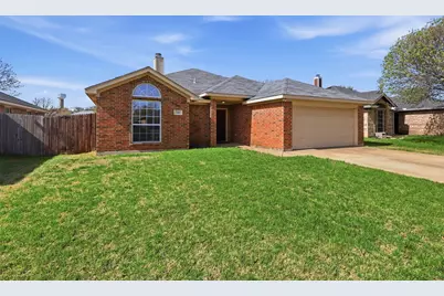 747 Tanglewood Drive, Burleson, TX 76028 - Photo 3