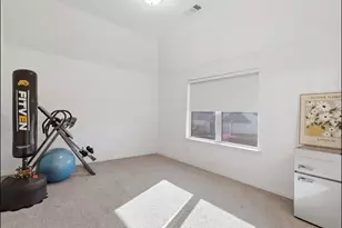 1724 Sir Dustin Ln, Carrollton, TX 75010 - Photo 33