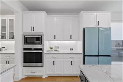 1724 Sir Dustin Lane, Carrollton, TX 75010 - Photo 13