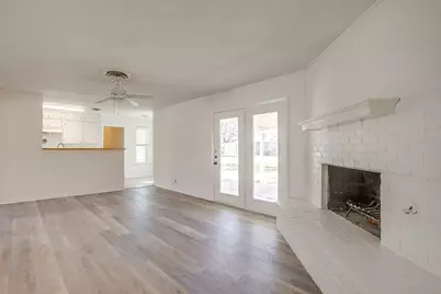 6013 Worrell Drive, Fort Worth, TX 76133 - Photo 13