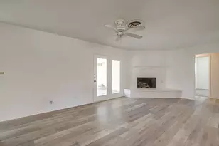 6013 Worrell Dr, Fort Worth, TX 76133 - Photo 11