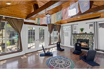 1400 E Shady Grove Road, Irving, TX 75060 - Photo 25