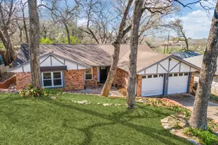 2310 Oakwood Ln, Arlington, TX 76012 - Photo 1