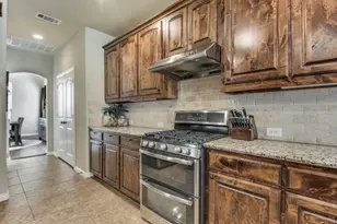 2517 Erec Dr, Lewisville, TX 75056 - Photo 11