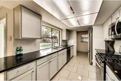 3517 Knoll Point Drive, Garland, TX 75043 - Photo 11