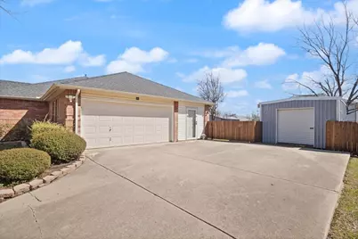 1004 Ridgetop Drive, Justin, TX 76247 - Photo 5