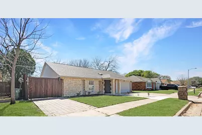 2318 Overbrook Drive, Arlington, TX 76014 - Photo 3