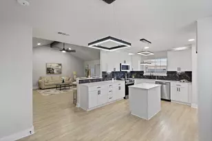 2318 Overbrook Dr, Arlington, TX 76014 - Photo 11