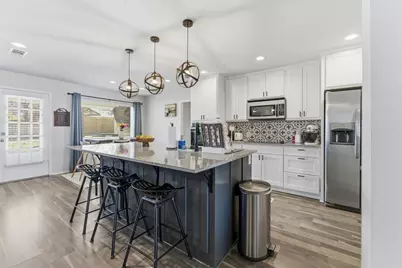 706 Hilltop Drive, Weatherford, TX 76086 - Photo 11