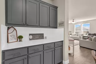 2429 Goodnight Ranch Dr, Weatherford, TX 76087 - Photo 9