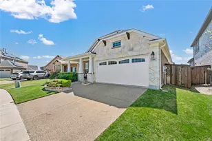 616 Chippewa Wy, Aubrey, TX 76227 - Photo 3
