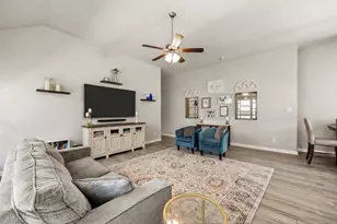 616 Chippewa Wy, Aubrey, TX 76227 - Photo 7