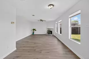 2333 Live Oak Dr, Little Elm, TX 75068 - Photo 9