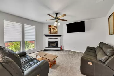 10901 Irish Glen Trail, Fort Worth, TX 76052 - Photo 13