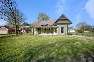 501 S Boyce Dr, Garrett, TX 75119 - Photo 1