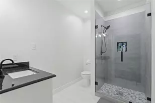 1107 Lily Ct, Grand Prairie, TX 75104 - Photo 29