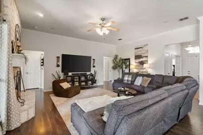 105 Meadow Glen Court, Aledo, TX 76008 - Photo 9