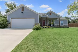 2413 Christine Dr, Granbury, TX 76048 - Photo 31