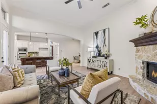 416 King Galloway Dr, Lewisville, TX 75056 - Photo 9