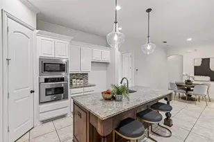 416 King Galloway Dr, Lewisville, TX 75056 - Photo 7