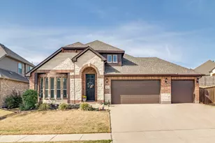 413 Oakcrest Dr, Justin, TX 76247 - Photo 1