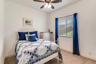 413 Oakcrest Dr, Justin, TX 76247 - Photo 21