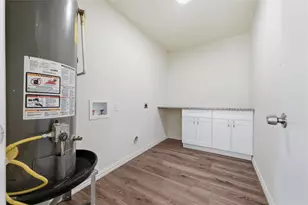 429 Blueberry Ln, Grand Prairie, TX 75052 - Photo 23