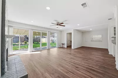 429 Blueberry Lane, Grand Prairie, TX 75052 - Photo 5