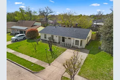 429 Blueberry Lane, Grand Prairie, TX 75052 - Photo 31