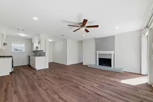 429 Blueberry Ln, Grand Prairie, TX 75052 - Photo 7