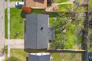 429 Blueberry Ln, Grand Prairie, TX 75052 - Photo 27