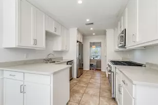 4230 Royal Ridge Dr, Dallas, TX 75229 - Photo 9