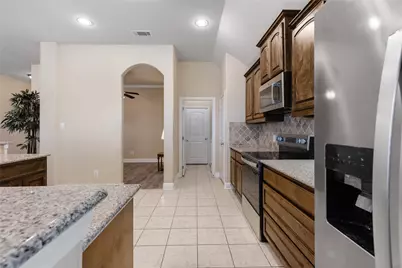 1112 Colony Drive, Greenville, TX 75402 - Photo 9