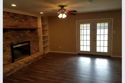 100 Lochness Lane, Benbrook, TX 76126 - Photo 17