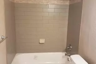 100 Lochness Ln, Benbrook, TX 76126 - Photo 13