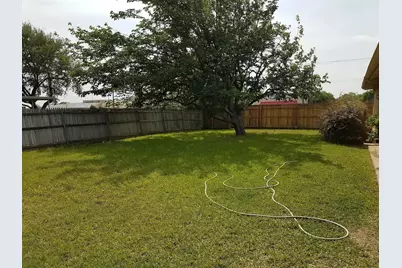 100 Lochness Lane, Benbrook, TX 76126 - Photo 37