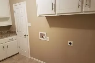 100 Lochness Ln, Benbrook, TX 76126 - Photo 25