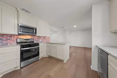 309 N 4th Street, Rosebud, TX 76570 - Photo 3