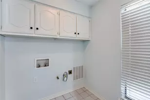 4223 Lawngate Dr, Dallas, TX 75287 - Photo 13