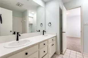 4223 Lawngate Dr, Dallas, TX 75287 - Photo 15