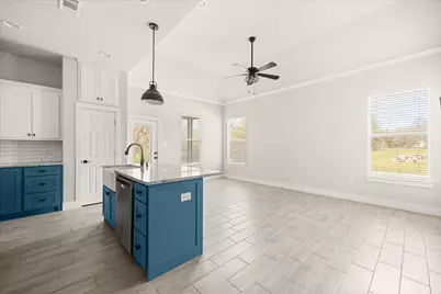 409 Cleveland Road, Granbury, TX 76049 - Photo 7