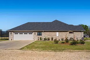 1416 Co Rd 2329, Como, TX 75431 - Photo 35