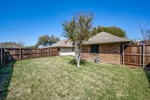 1538 Glenhill Ln, Lewisville, TX 75077 - Photo 5
